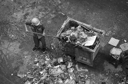 Efficient home clearance team at work